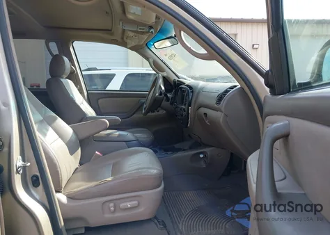 2005 Toyota Sequoia Sr5 V8 z USA, uszkodzony, nr VIN 5TDZT34A45S256925